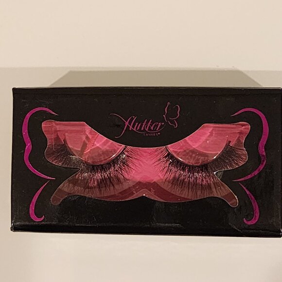 BRAND New!! Flutter Scarlett "Wedding" MINK Eyelashes (Total 1 pair) - Picture 4 of 4